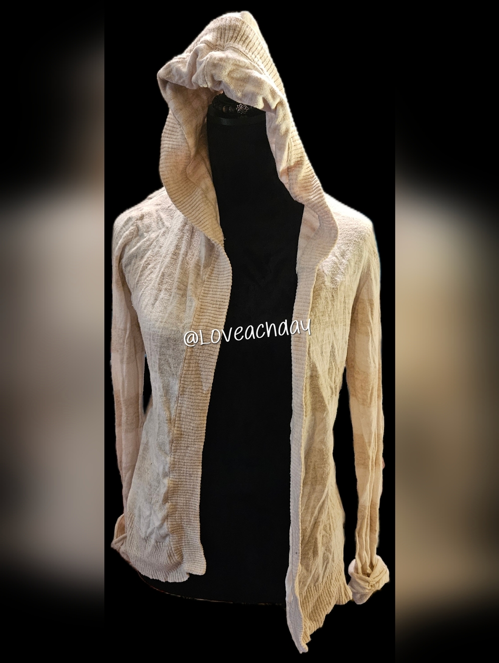 Maurices✨️Light Beige Hooded Women's Sweater Cardigan